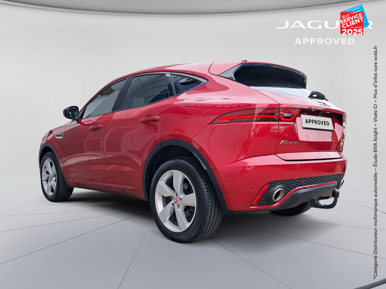 Véhicule d'occasion JAGUAR E-PACE 2.0D 180CH R-DYNAMIC SE AWD BVA9 chez BMW Dole
