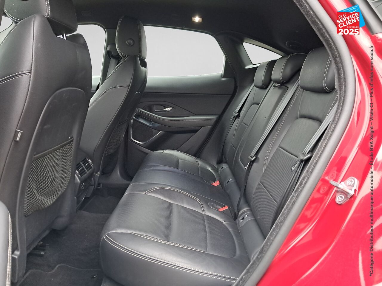 Véhicule d'occasion JAGUAR E-PACE 2.0D 180CH R-DYNAMIC SE AWD BVA9 chez BMW Dole