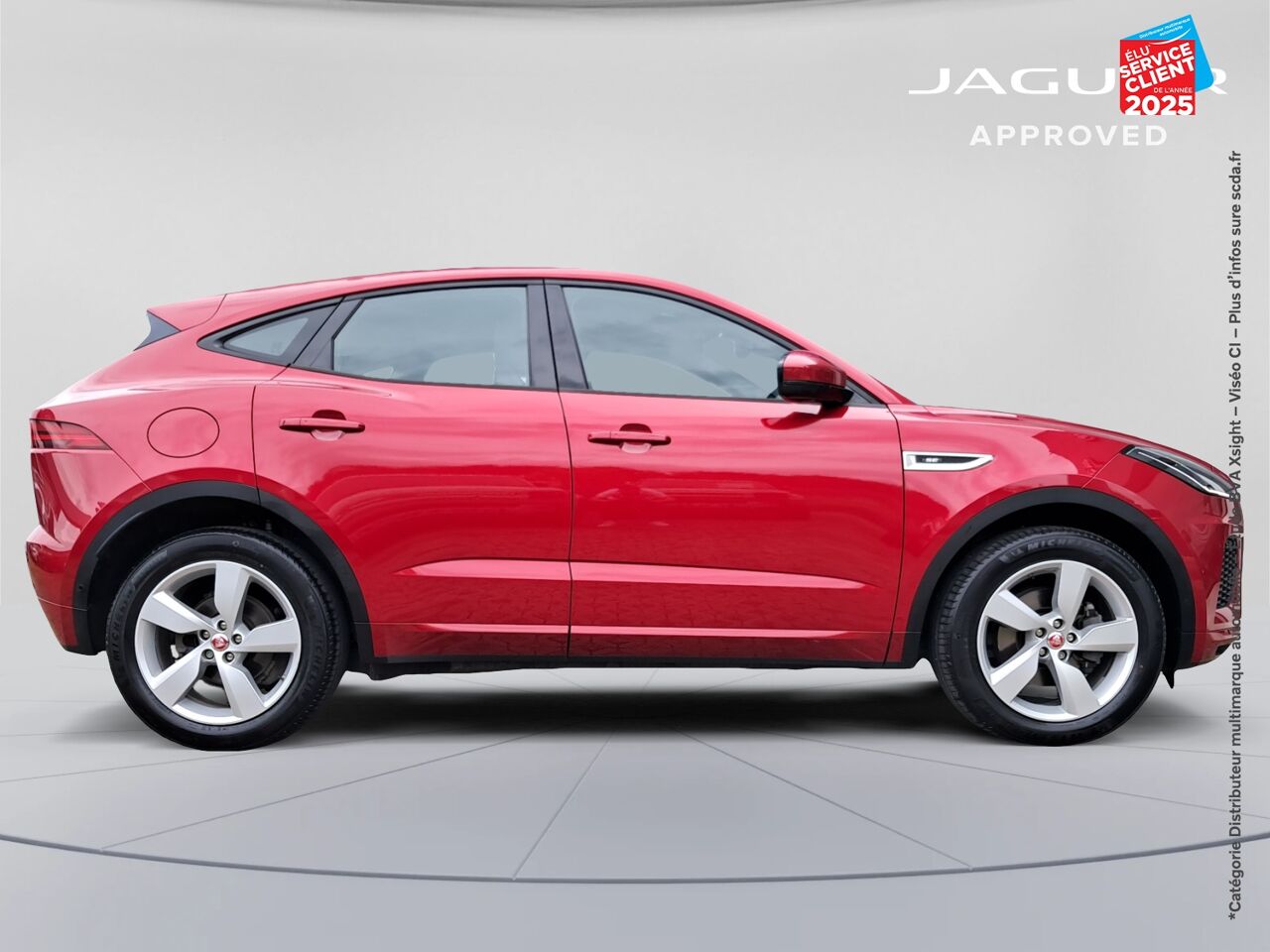 Véhicule d'occasion JAGUAR E-PACE 2.0D 180CH R-DYNAMIC SE AWD BVA9 chez BMW Dole