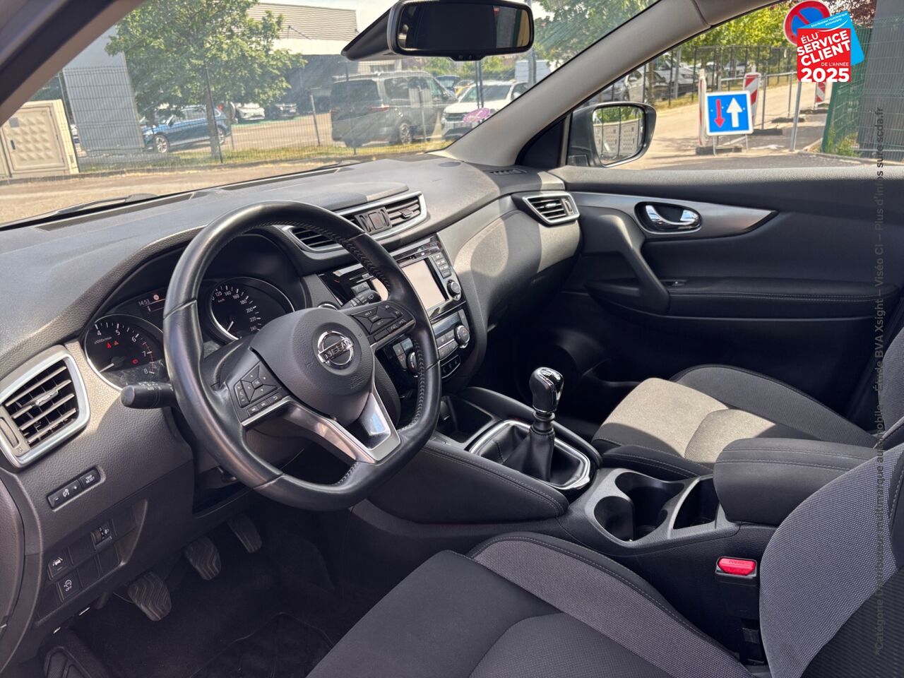 Véhicule d'occasion NISSAN QASHQAI 1.2 DIG-T 115CH N-CONNECTA chez Renault Saint-Louis