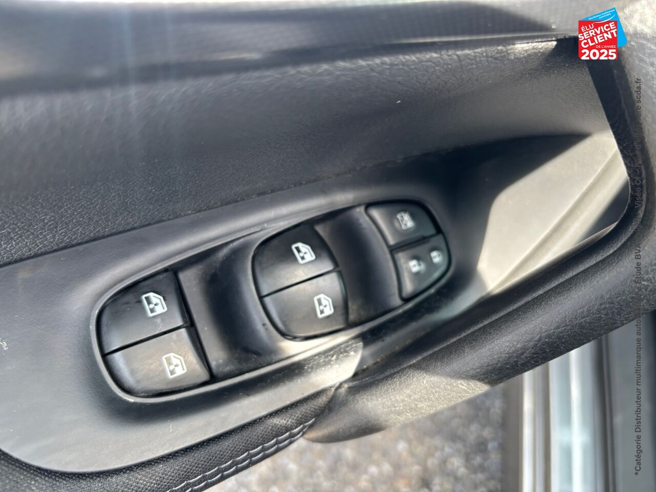 Véhicule d'occasion NISSAN QASHQAI 1.2 DIG-T 115CH N-CONNECTA chez Renault Saint-Louis