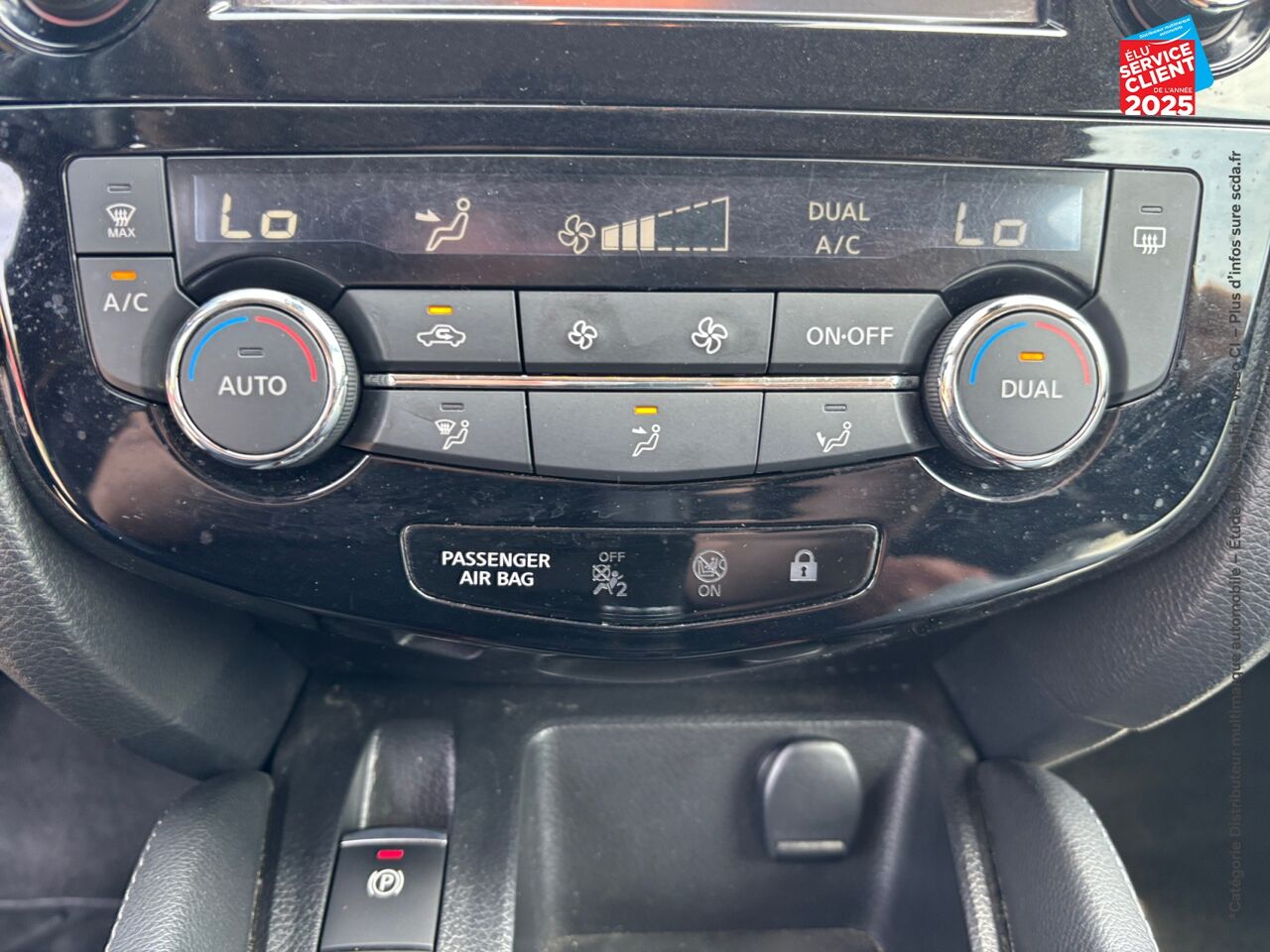 Véhicule d'occasion NISSAN QASHQAI 1.2 DIG-T 115CH N-CONNECTA chez Renault Saint-Louis