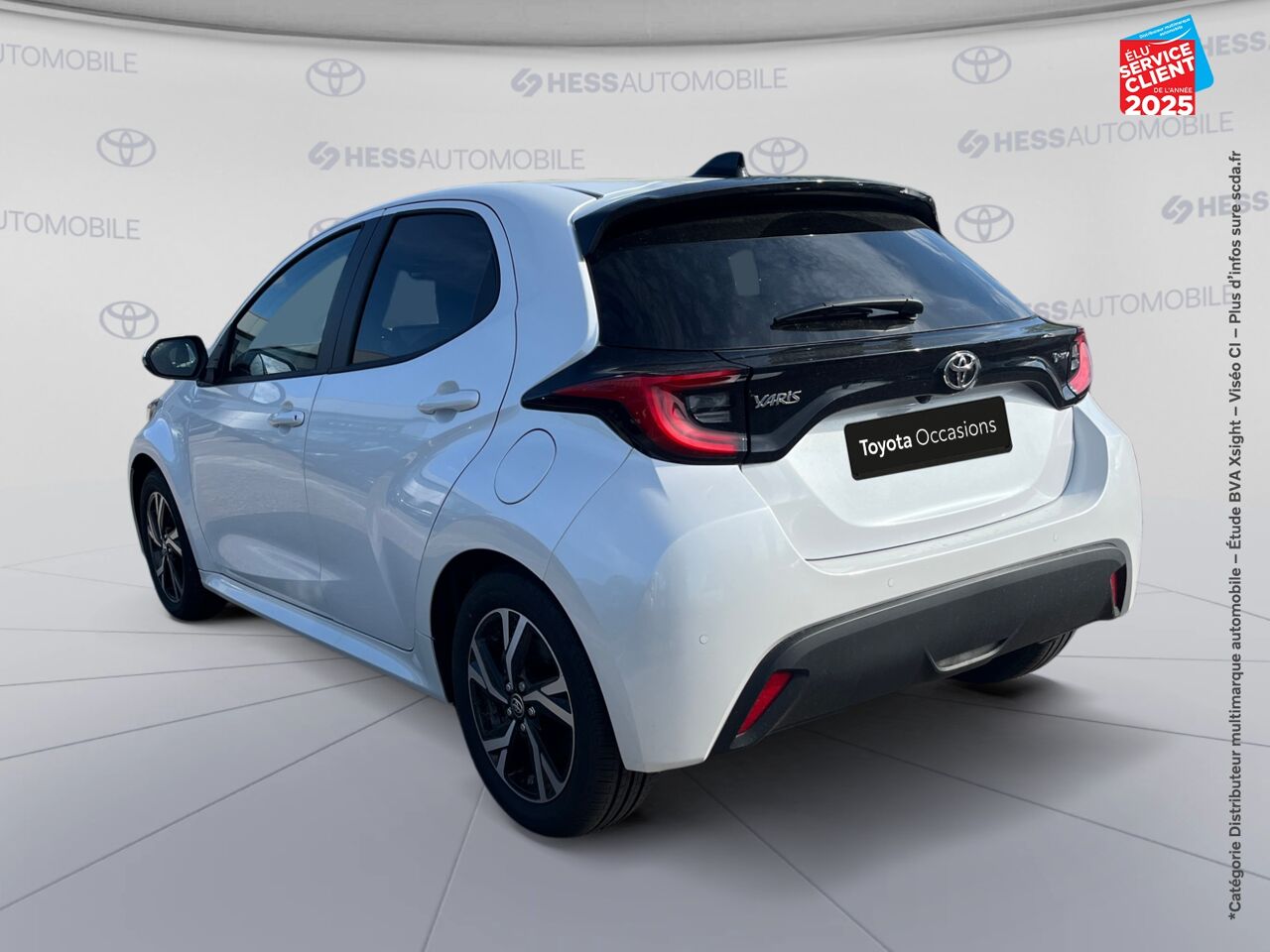 Véhicule d'occasion TOYOTA YARIS 116H DESIGN 5P MY25 chez Opel Saint-Dizier