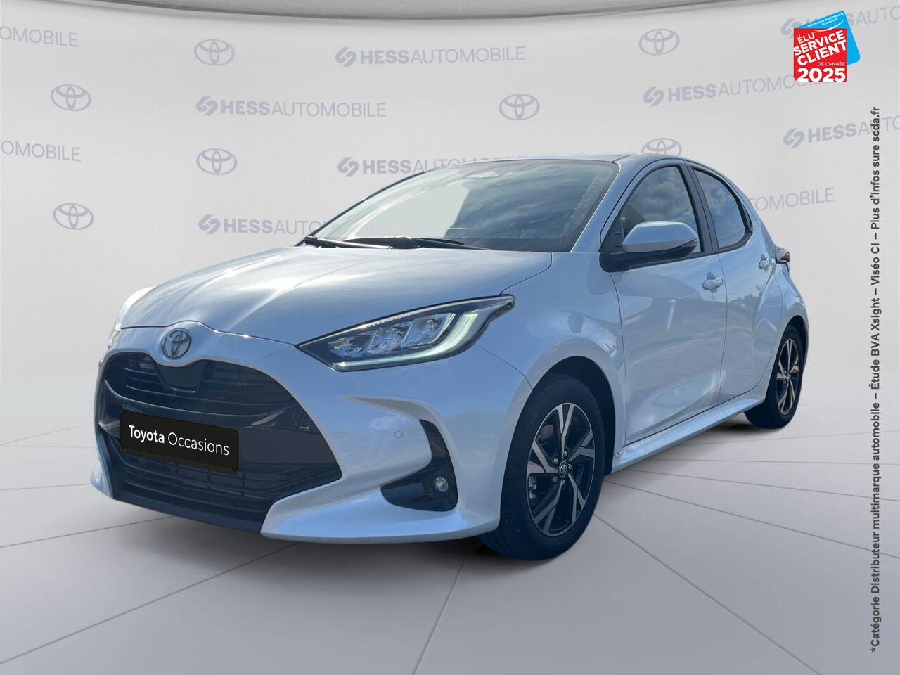 Véhicule d'occasion TOYOTA YARIS 116H DESIGN 5P MY25 chez Opel Saint-Dizier