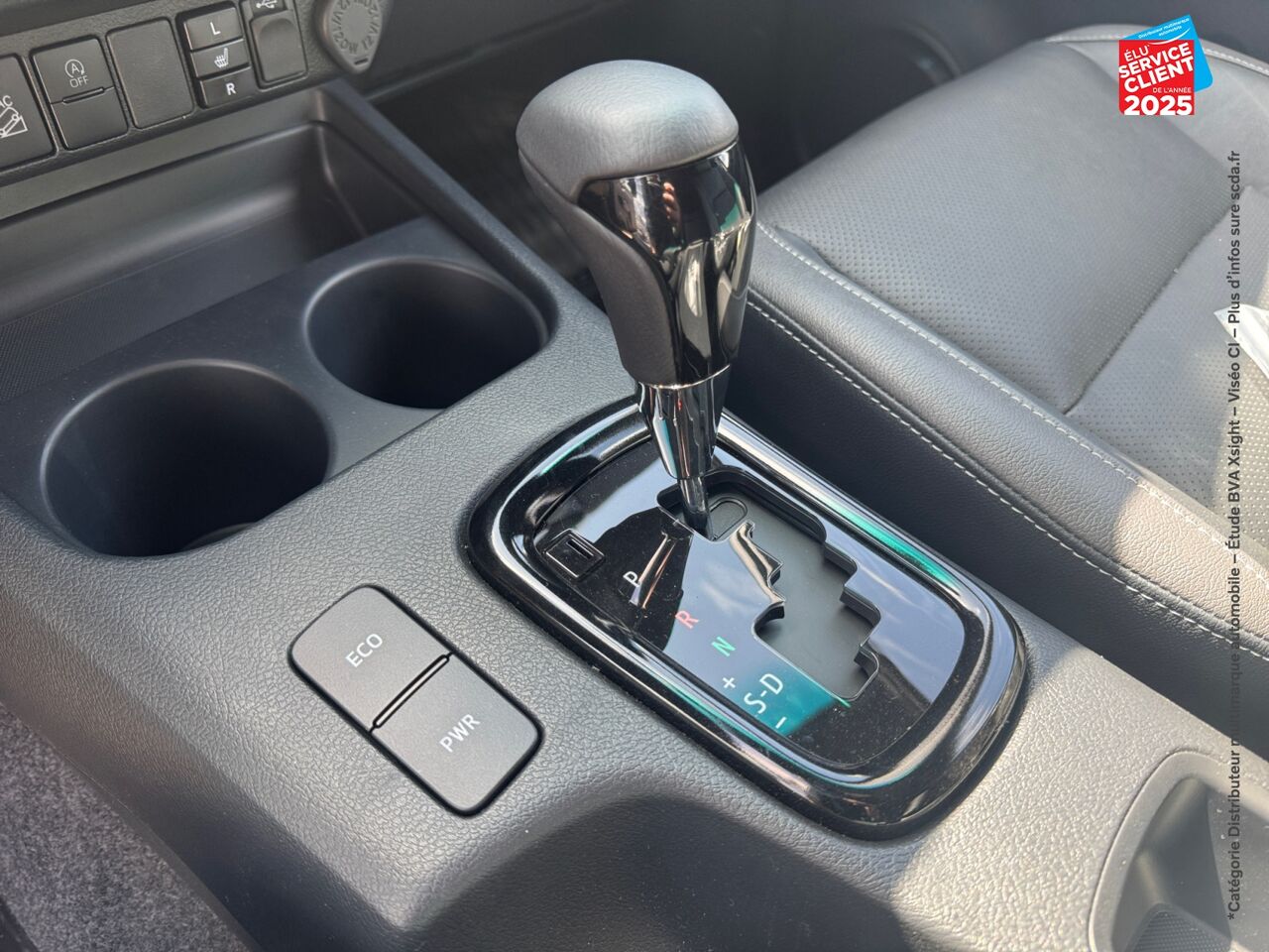 Véhicule d'occasion TOYOTA HILUX 2.8 D-4D X-TRA CABINE INVINCIBLE 4WD BVA RC23 chez Dacia Mulhouse