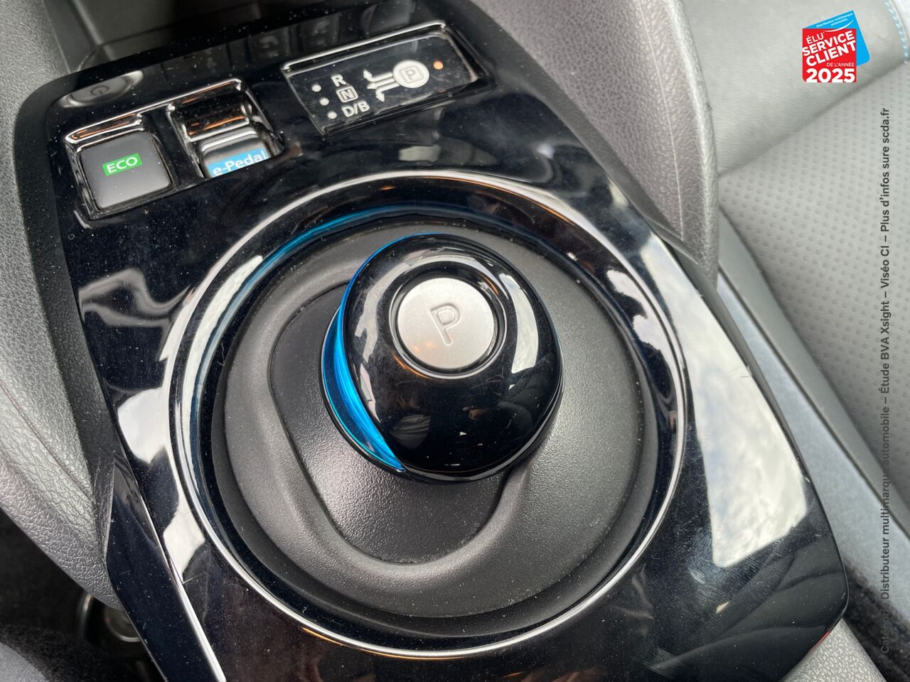 Véhicule d'occasion NISSAN LEAF 150CH 40KWH TEKNA 22 SIEGE CHAUF VOLANT CHAUF CAMERA chez Nissan Belfort