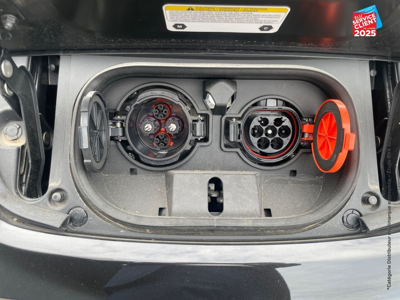 Véhicule d'occasion NISSAN LEAF 150CH 40KWH TEKNA 22 SIEGE CHAUF VOLANT CHAUF CAMERA chez Nissan Belfort
