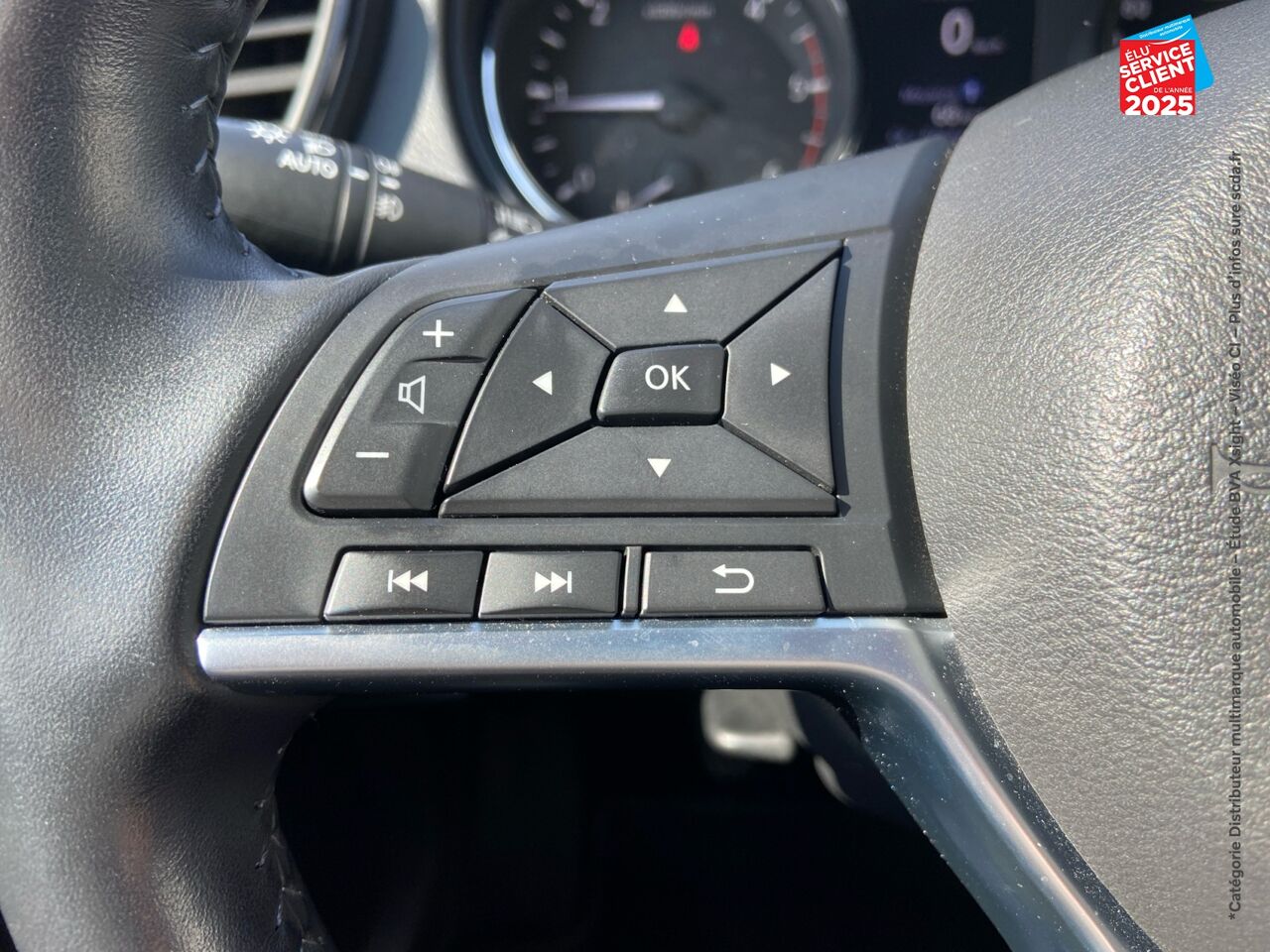 Véhicule d'occasion NISSAN X-TRAIL DCI 150CH N-CONNECTA 2020 CAM360 GPS chez Renault Saint-Louis