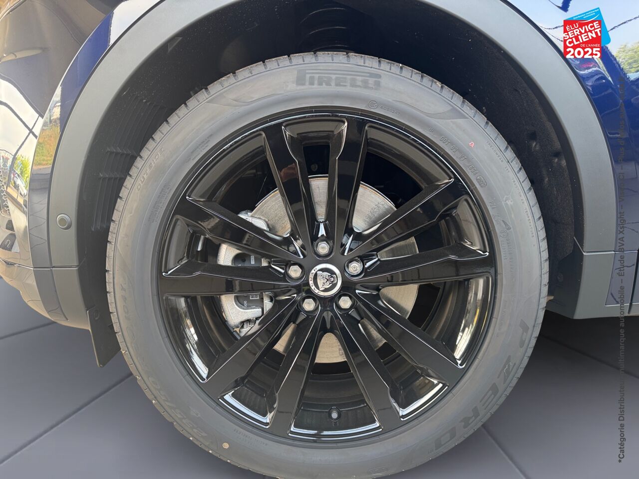 Véhicule d'occasion JAGUAR E-PACE P300E PHEV 309CH R-DYNAMIC SE chez Renault Sélestat