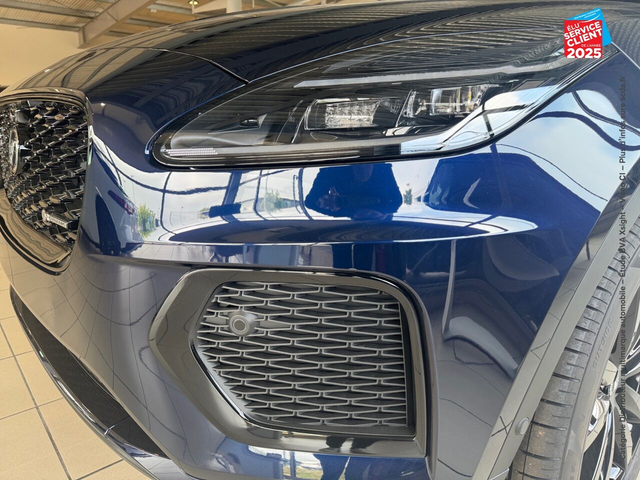 Véhicule d'occasion JAGUAR E-PACE P300E PHEV 309CH R-DYNAMIC SE chez Renault Sélestat