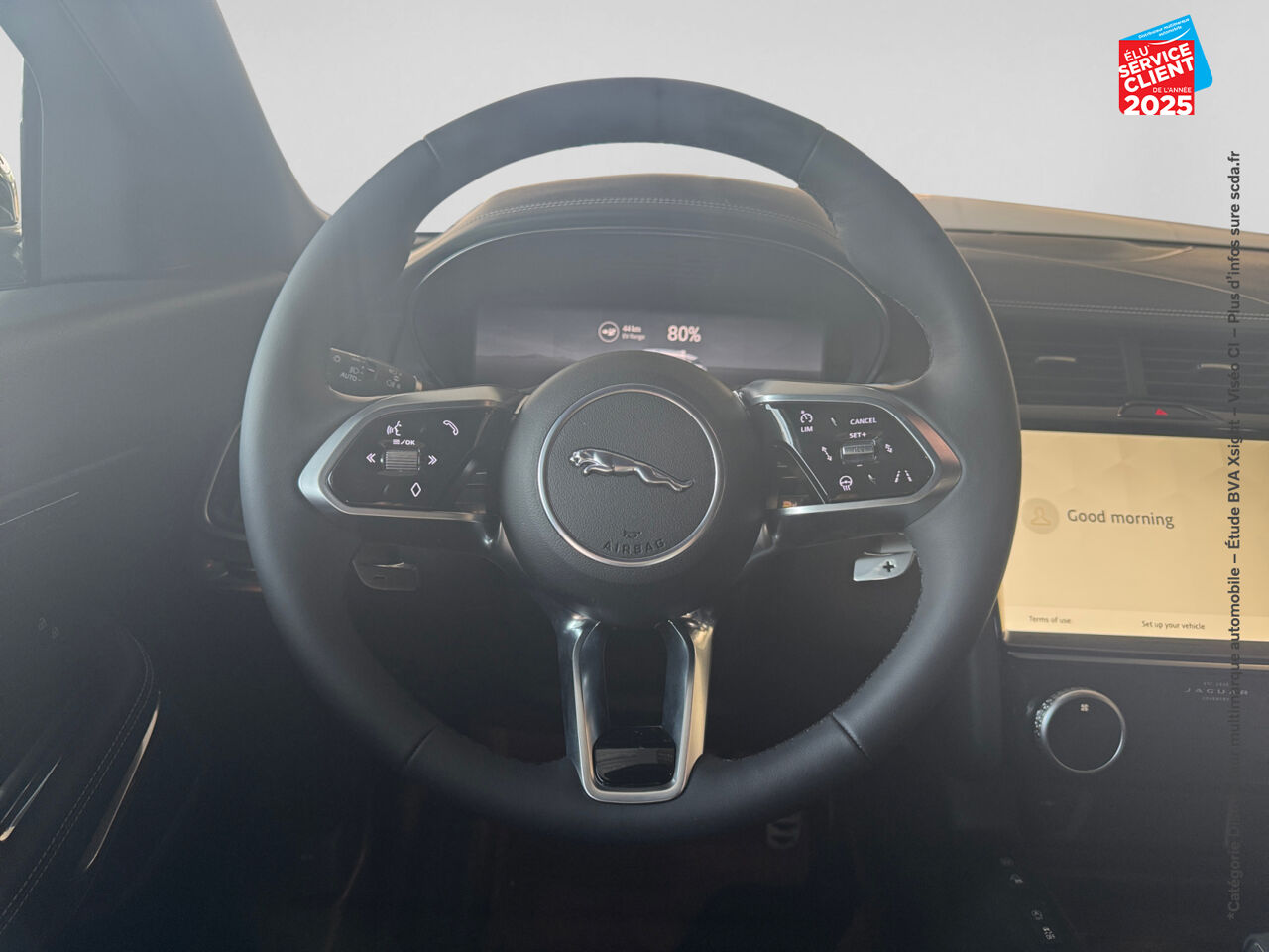 Véhicule d'occasion JAGUAR E-PACE P300E PHEV 309CH R-DYNAMIC SE chez Renault Sélestat