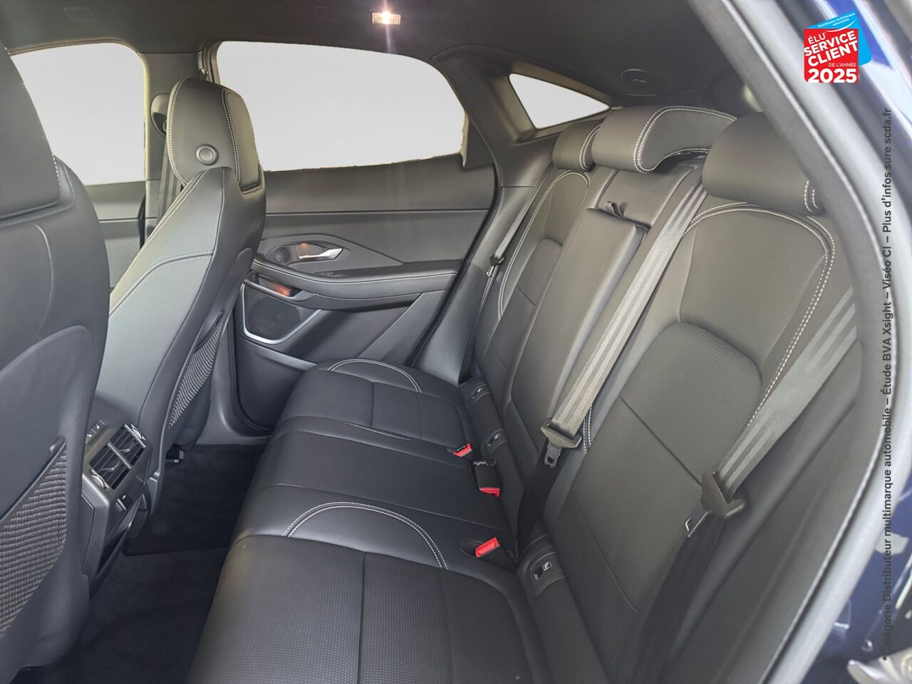 Véhicule d'occasion JAGUAR E-PACE P300E PHEV 309CH R-DYNAMIC SE chez Renault Sélestat