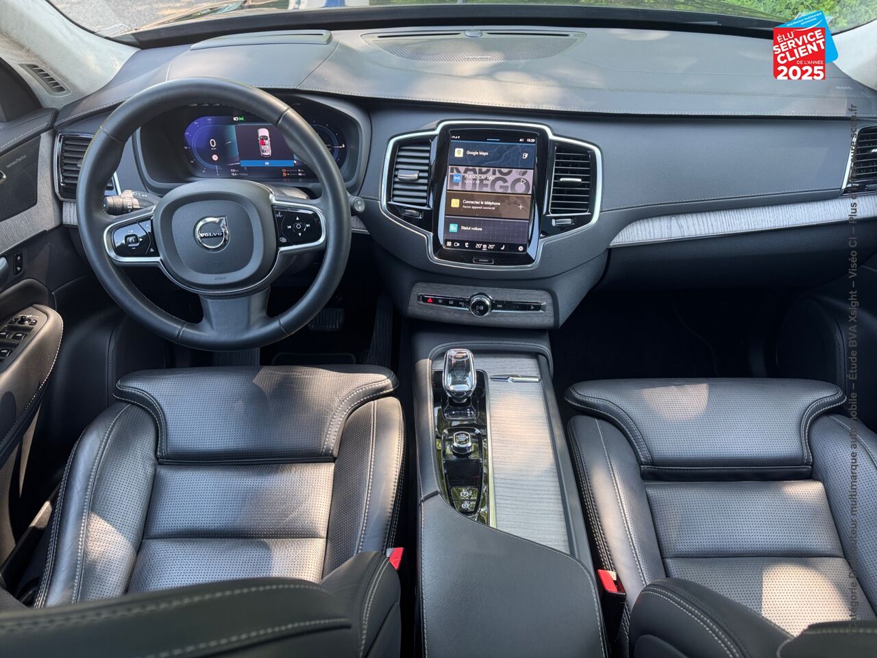 Véhicule d'occasion VOLVO XC90 T8 AWD 310 + 145CH ULTIMATE STYLE DARK GEARTRONIC TOUVRANT SIEGES CHAUF/VENTIL/CUIR VOLANT CHAU chez Volvo Strasbourg