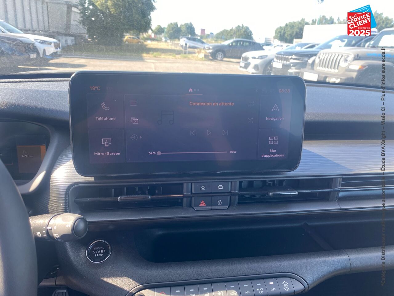 Véhicule d'occasion JEEP AVENGER 1.2 TURBO T3 100CH ALTITUDE + chez Fiat Strasbourg