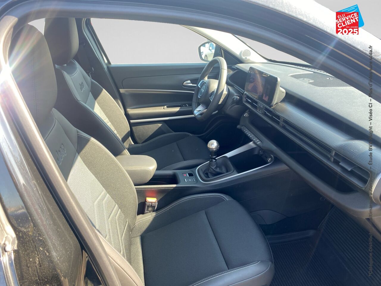 Véhicule d'occasion JEEP AVENGER 1.2 TURBO T3 100CH ALTITUDE + chez Fiat Strasbourg