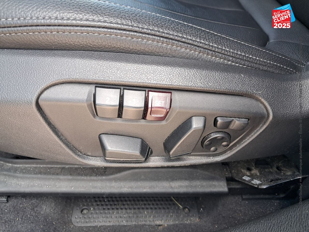 Véhicule d'occasion BMW X1 SDRIVE20DA 190CH XLINE SIEGE CHAUF CAMERA GPS HKARDON chez BMW Besançon