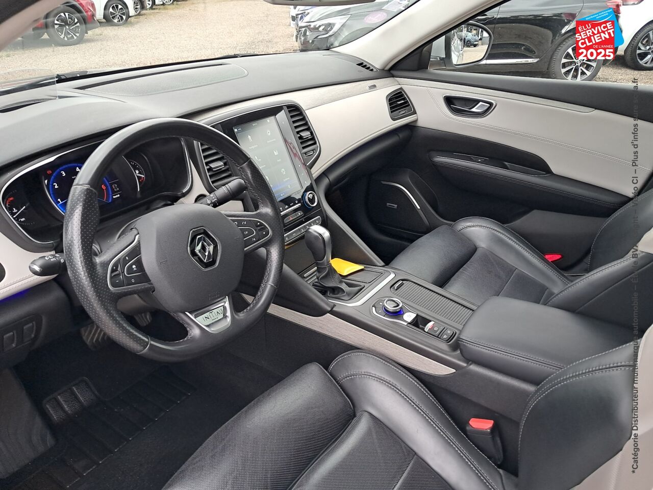 Véhicule d'occasion RENAULT TALISMAN 1.3 TCE 160CH FAP INITIALE PARIS EDC - 19 chez Renault Saint-Louis