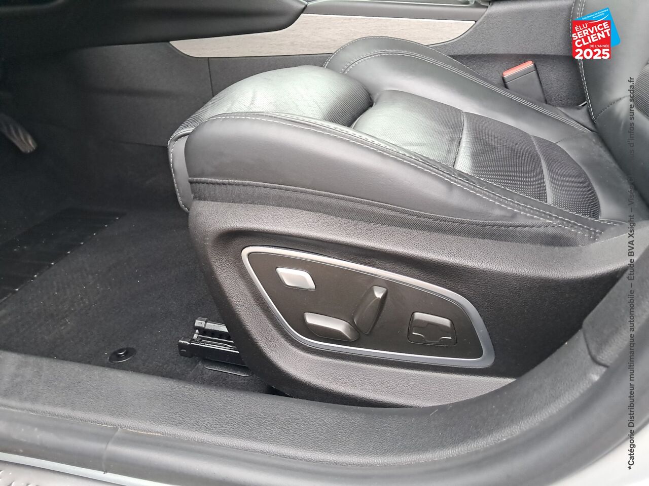 Véhicule d'occasion RENAULT TALISMAN 1.3 TCE 160CH FAP INITIALE PARIS EDC - 19 chez Renault Saint-Louis