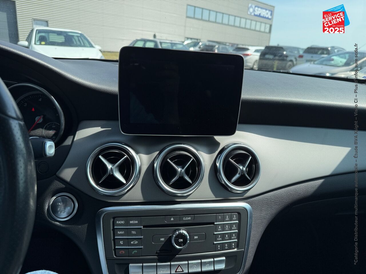 Véhicule d'occasion MERCEDES-BENZ GLA 200 D SENSATION 7G-DCT GPS CAMERA chez Renault Saint-Louis