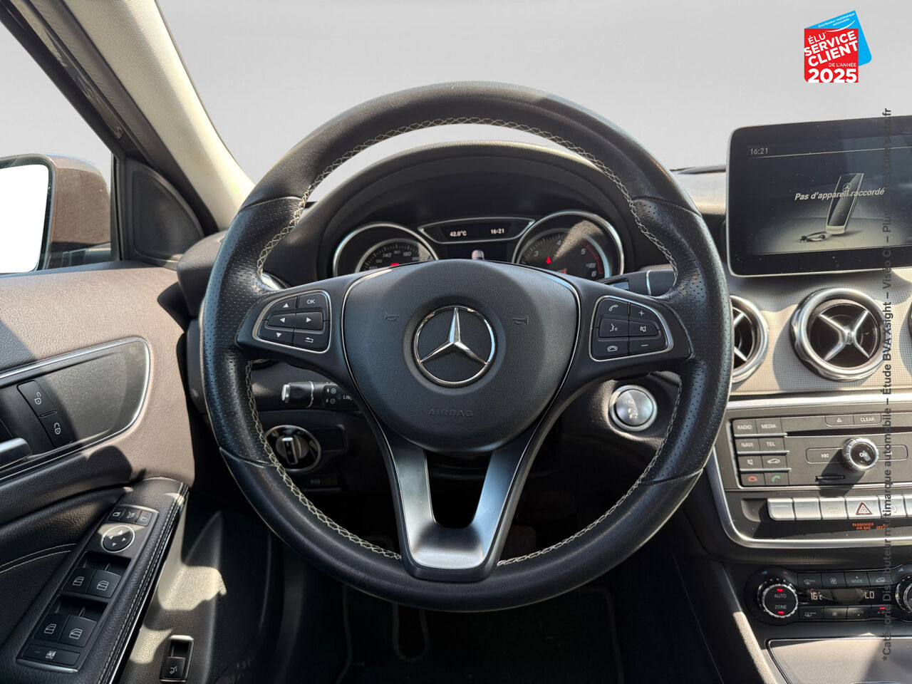Véhicule d'occasion MERCEDES-BENZ GLA 200 D SENSATION 7G-DCT GPS CAMERA chez Renault Saint-Louis