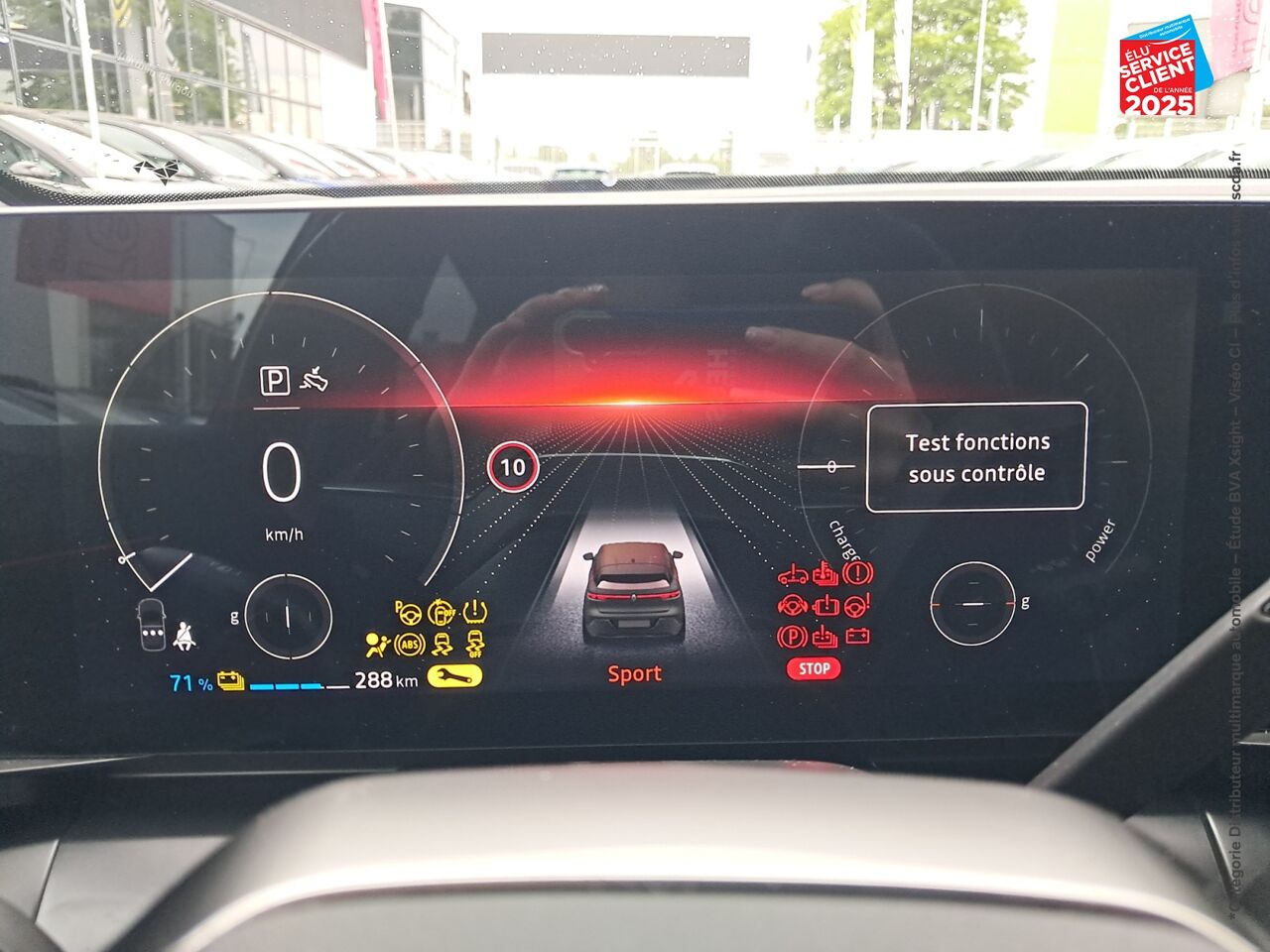 Véhicule d'occasion RENAULT MEGANE E-TECH ELECTRIC EV60 220CH ICONIC SUPER CHARGE chez Nissan Montbéliard