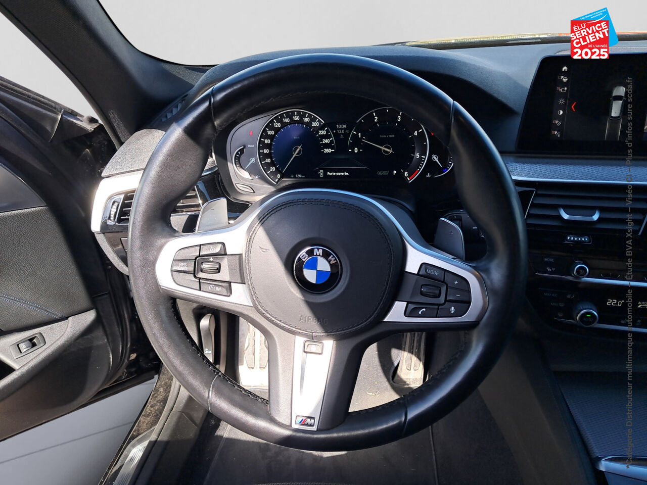 Véhicule d'occasion BMW SERIE 5 TOURING 520DA 190CH M SPORT STEPTRONIC chez Hyundai Epernay