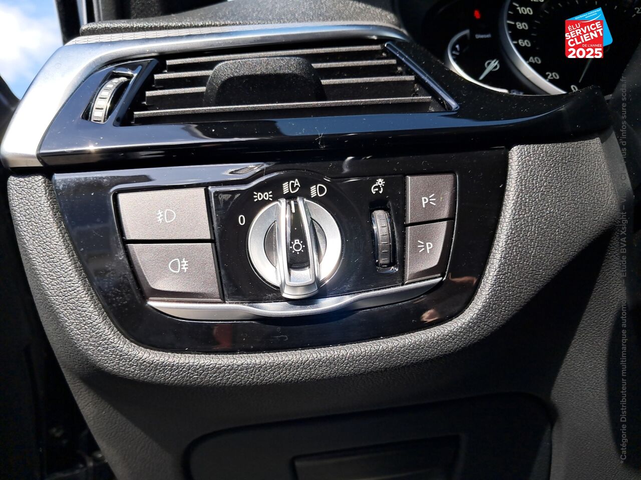 Véhicule d'occasion BMW SERIE 5 TOURING 520DA 190CH M SPORT STEPTRONIC chez Hyundai Epernay