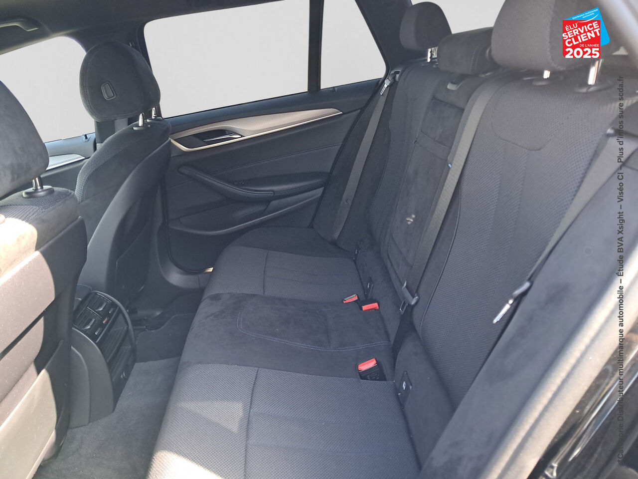 Véhicule d'occasion BMW SERIE 5 TOURING 520DA 190CH M SPORT STEPTRONIC chez Hyundai Epernay