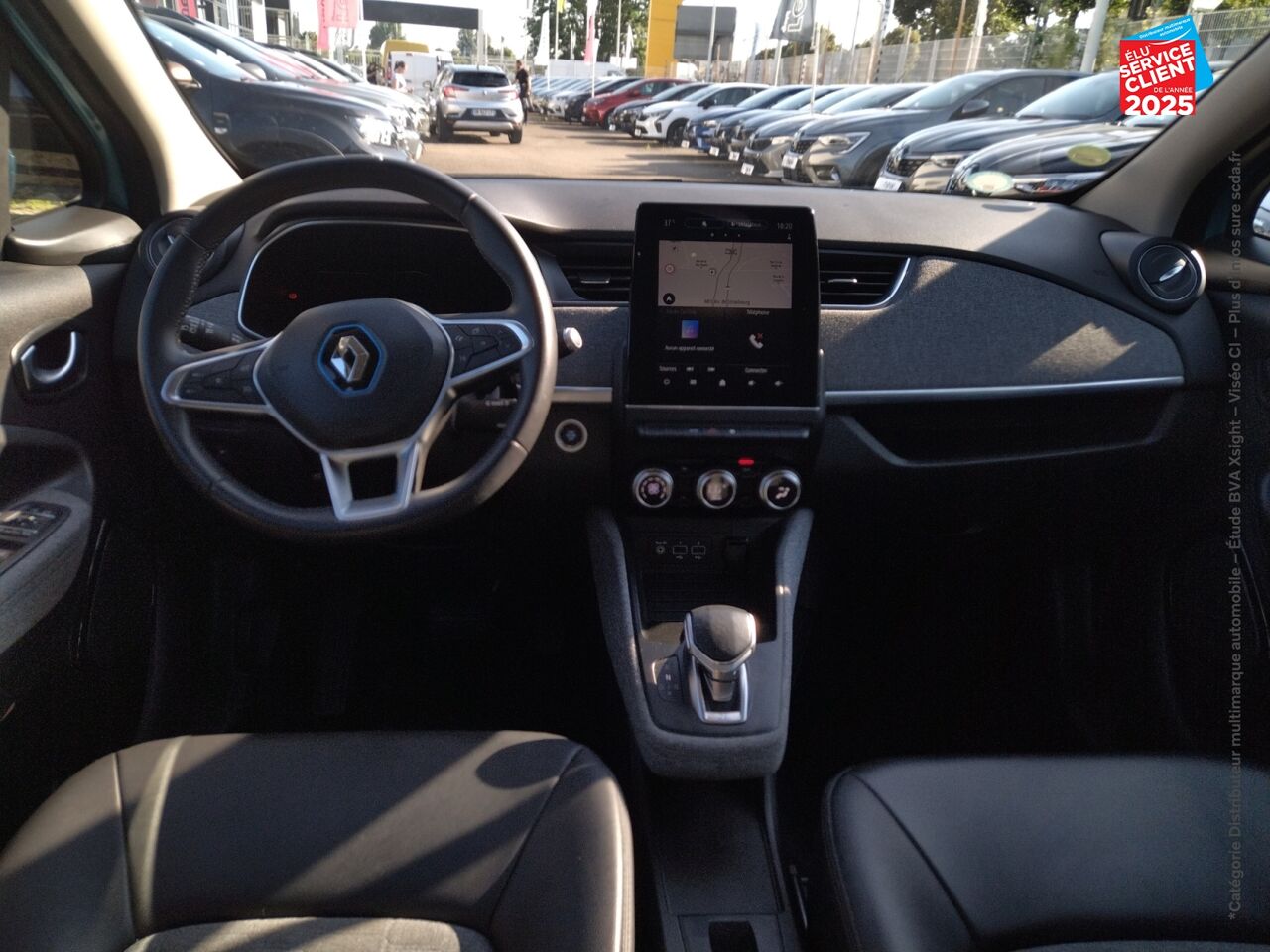 Véhicule d'occasion RENAULT ZOE INTENS CHARGE NORMALE R110 4CV chez Renault Colmar