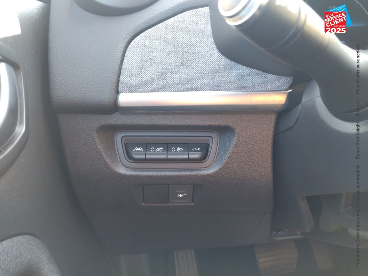 Véhicule d'occasion RENAULT ZOE INTENS CHARGE NORMALE R110 4CV chez Renault Colmar