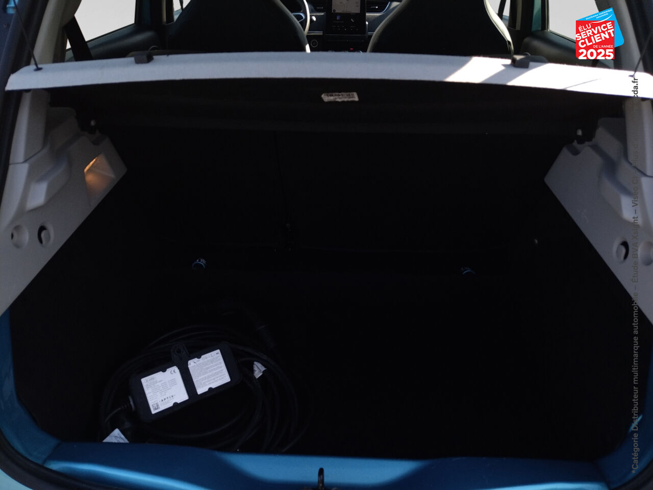 Véhicule d'occasion RENAULT ZOE INTENS CHARGE NORMALE R110 4CV chez Renault Colmar
