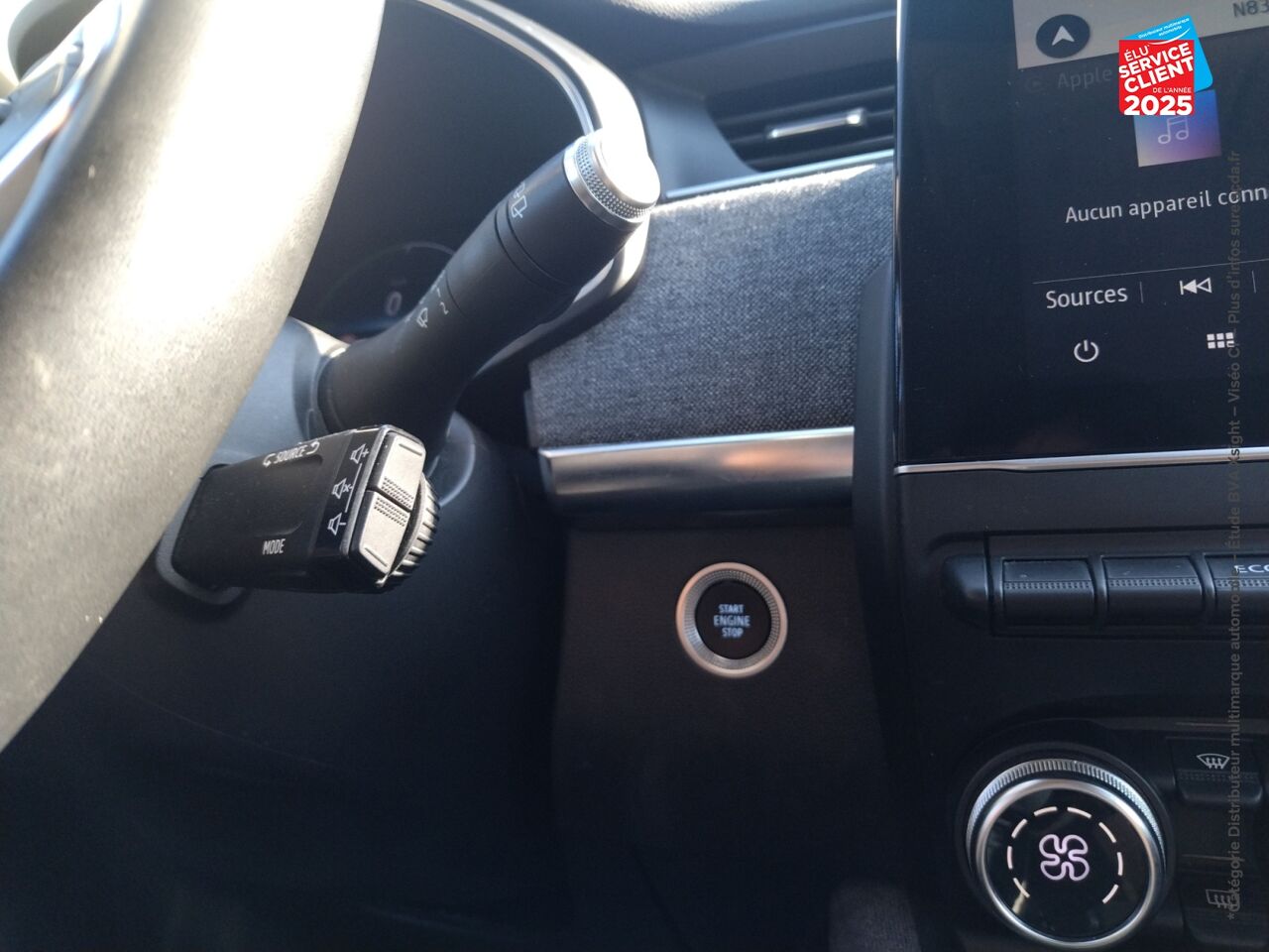 Véhicule d'occasion RENAULT ZOE INTENS CHARGE NORMALE R110 4CV chez Renault Colmar