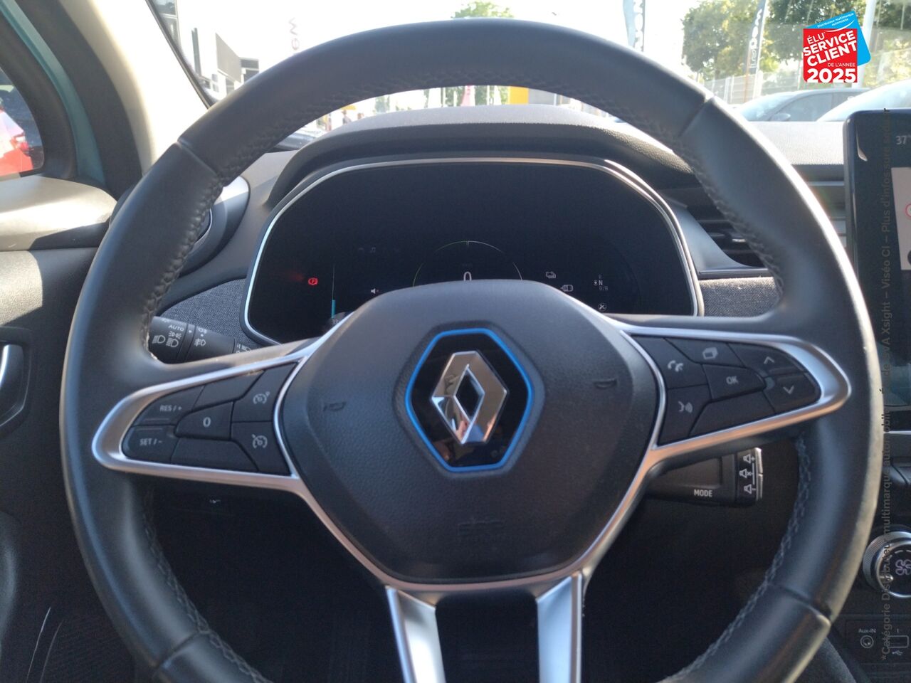 Véhicule d'occasion RENAULT ZOE INTENS CHARGE NORMALE R110 4CV chez Renault Colmar