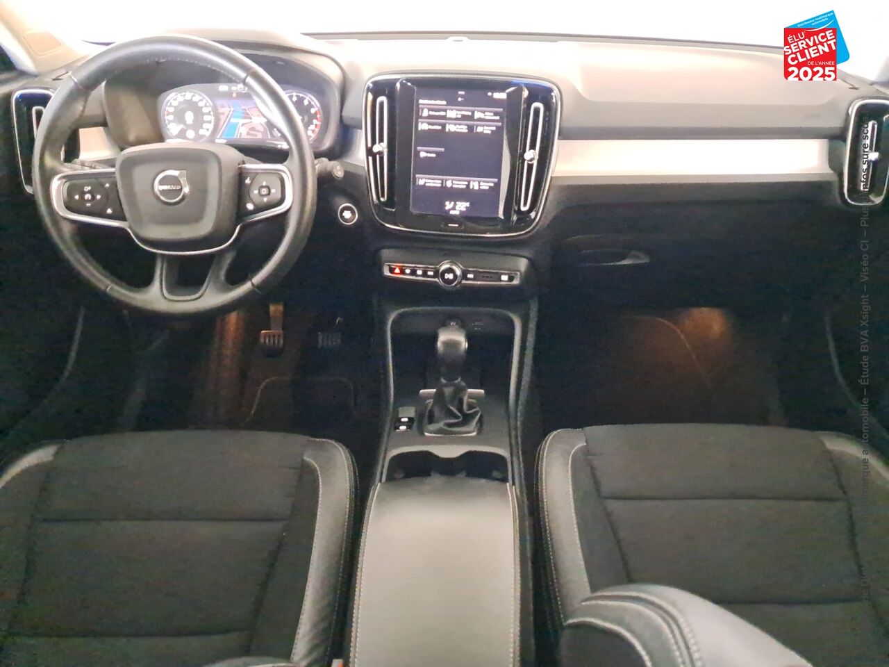 Véhicule d'occasion VOLVO XC40 T3 156CH MOMENTUM GPS CAMERA chez Lexus Metz