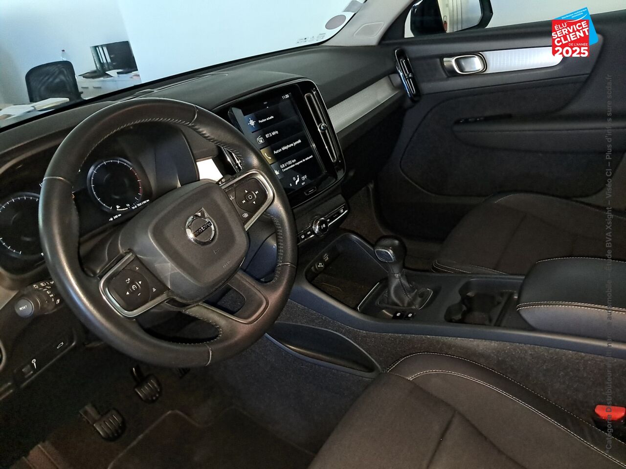 Véhicule d'occasion VOLVO XC40 T3 156CH MOMENTUM GPS CAMERA chez Lexus Metz
