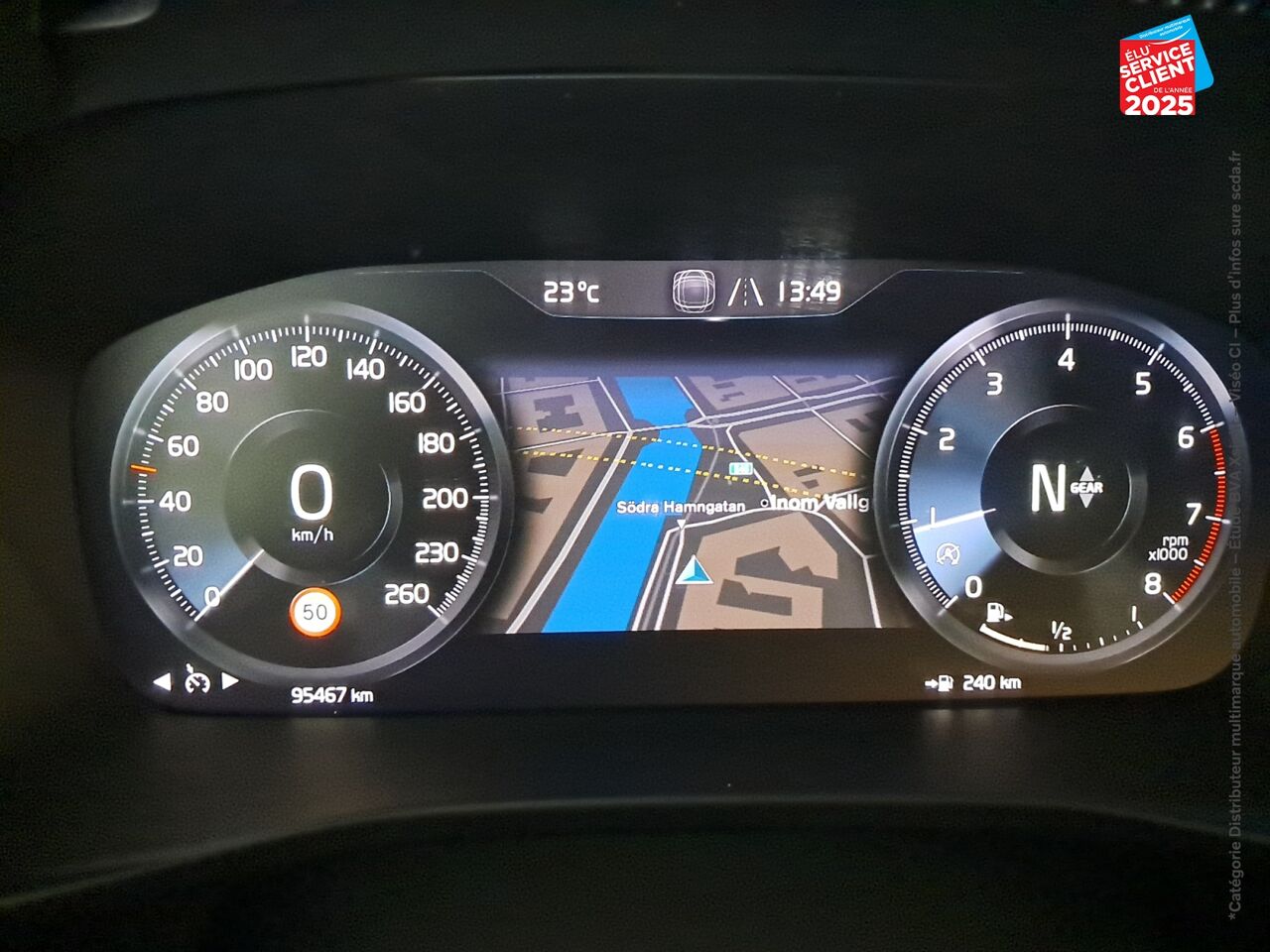 Véhicule d'occasion VOLVO XC40 T3 156CH MOMENTUM GPS CAMERA chez Lexus Metz
