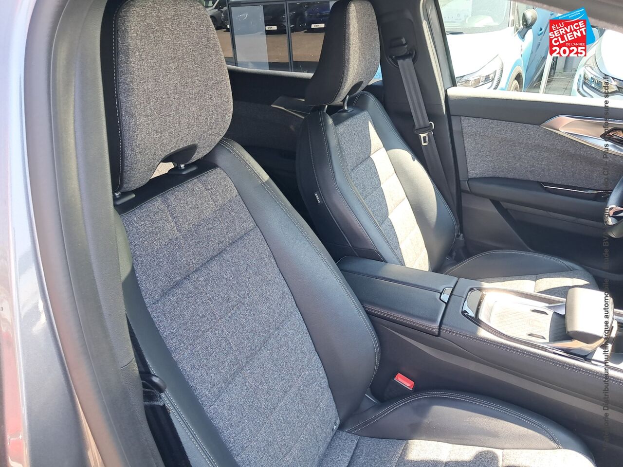 Véhicule d'occasion RENAULT ESPACE 1.2 E-TECH FULL HYBRID 200CH TECHNO chez Renault Colmar