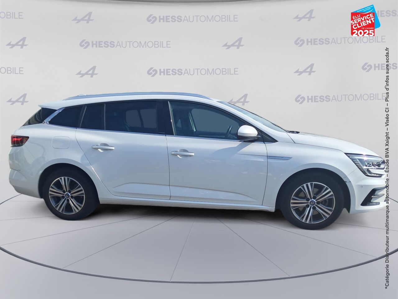 Véhicule d'occasion RENAULT MEGANE ESTATE 1.6 E-TECH PLUG-IN 160CH BUSINESS chez Renault Saint-Louis