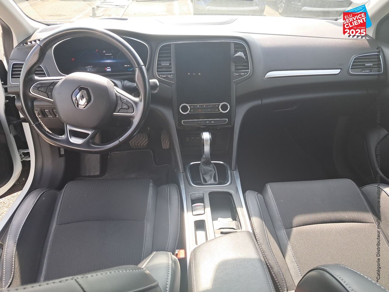 Véhicule d'occasion RENAULT MEGANE ESTATE 1.6 E-TECH PLUG-IN 160CH BUSINESS chez Renault Saint-Louis