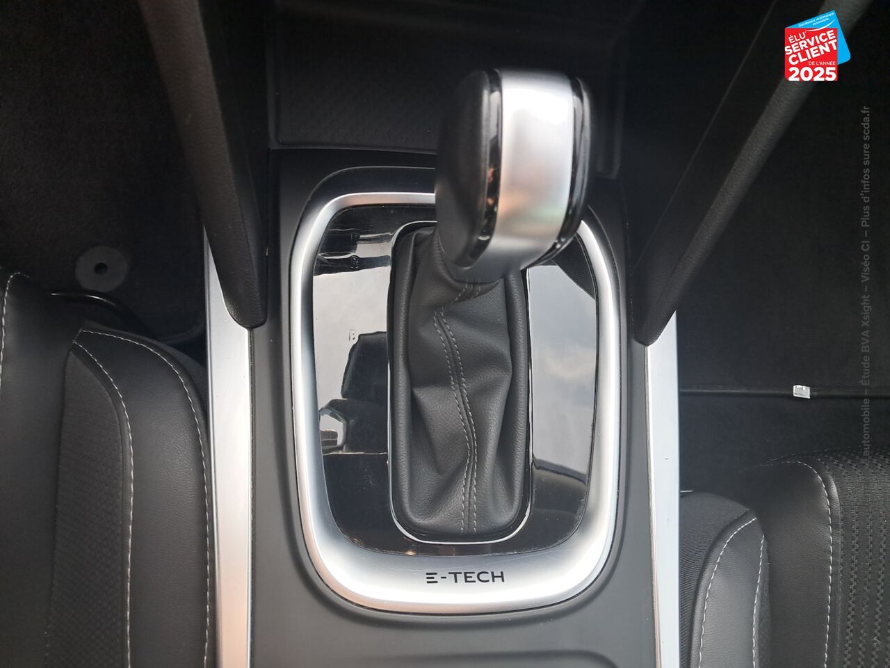 Véhicule d'occasion RENAULT MEGANE ESTATE 1.6 E-TECH PLUG-IN 160CH BUSINESS chez Renault Saint-Louis