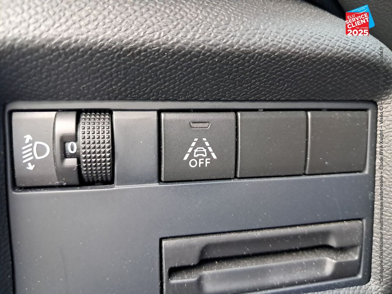 Véhicule d'occasion CITROEN C5 AIRCROSS PURETECH 130CH S/S SHINE EAT8 chez Renault Saint-Louis