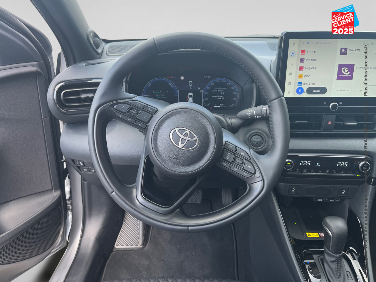 Véhicule d'occasion TOYOTA YARIS 130H PREMIERE 5P MC24 chez Toyota Bar le Duc