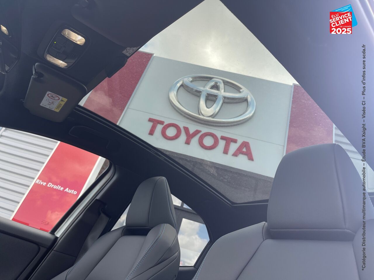 Véhicule d'occasion TOYOTA YARIS 130H PREMIERE 5P MC24 chez Toyota Bar le Duc
