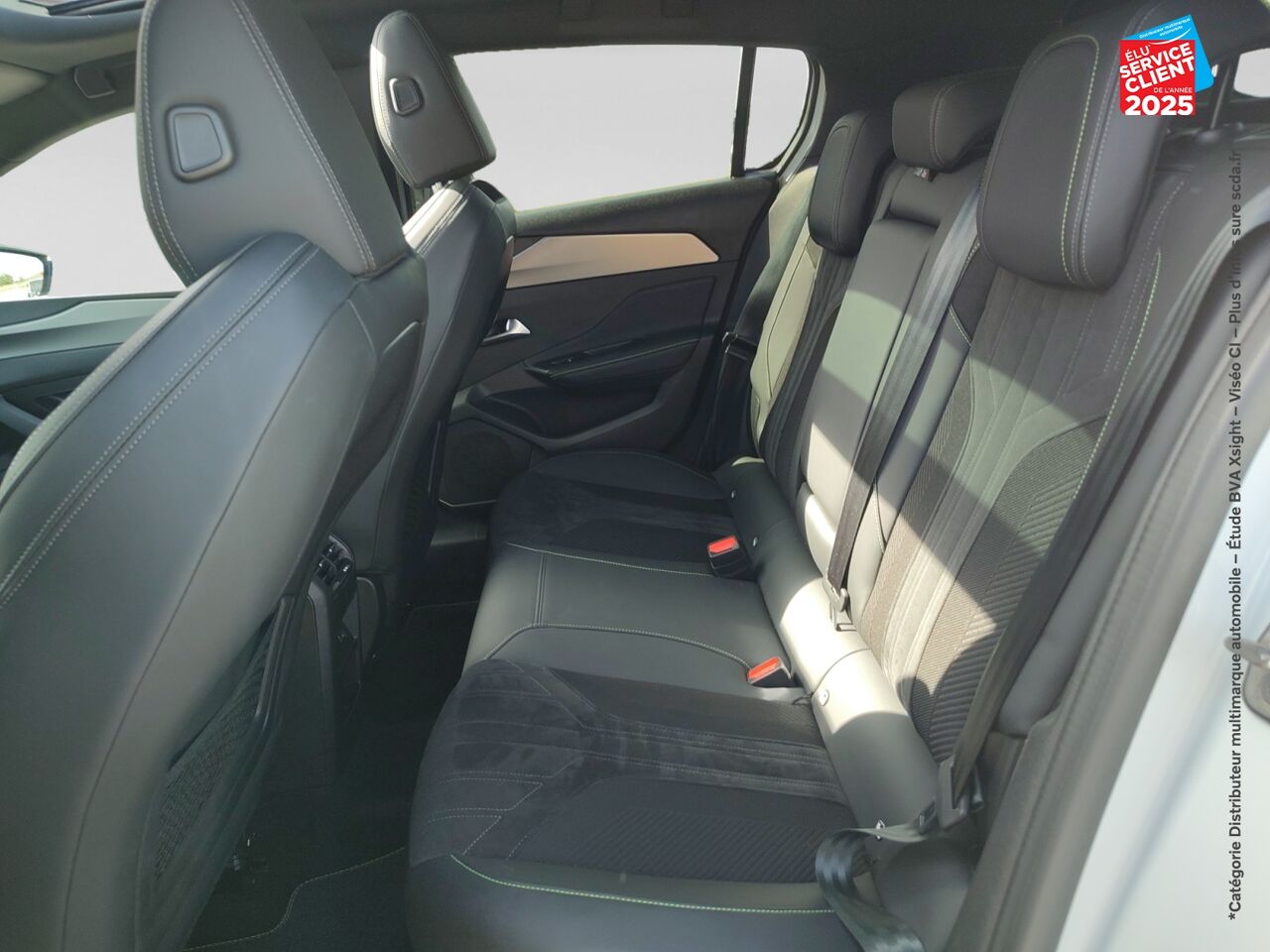 Véhicule d'occasion PEUGEOT 308 1.5 BLUEHDI 130CH S/S GT EAT8 TOUVRANT GPS CAMERA CARPLAY ATTELAGE chez Peugeot Reims
