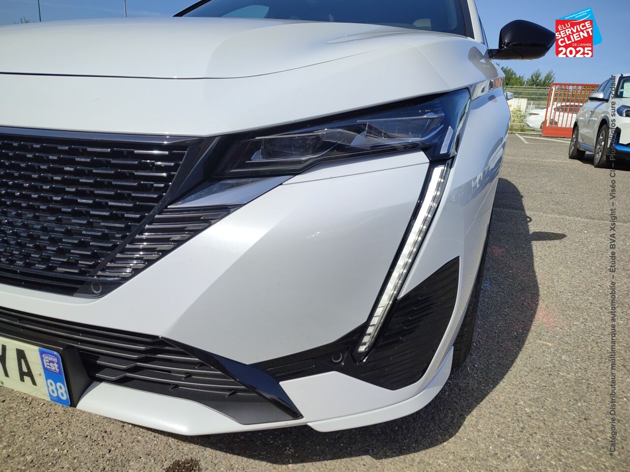 Véhicule d'occasion PEUGEOT 308 1.5 BLUEHDI 130CH S/S GT EAT8 TOUVRANT GPS CAMERA CARPLAY ATTELAGE chez Peugeot Reims
