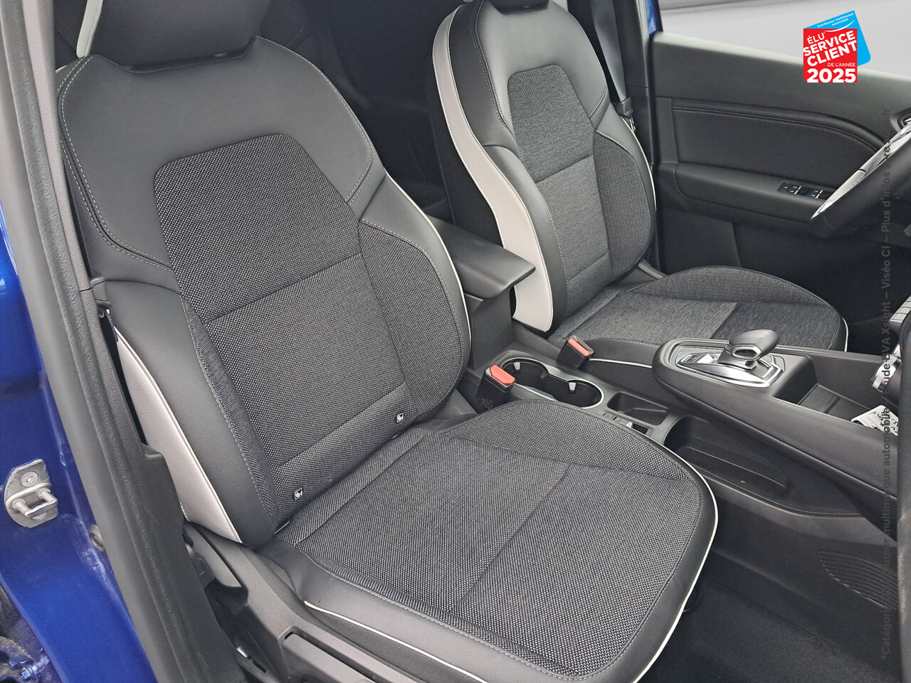 Véhicule d'occasion RENAULT CAPTUR 1.6 E-TECH HYBRIDE 145CH TECHNO chez Toyota Thionville