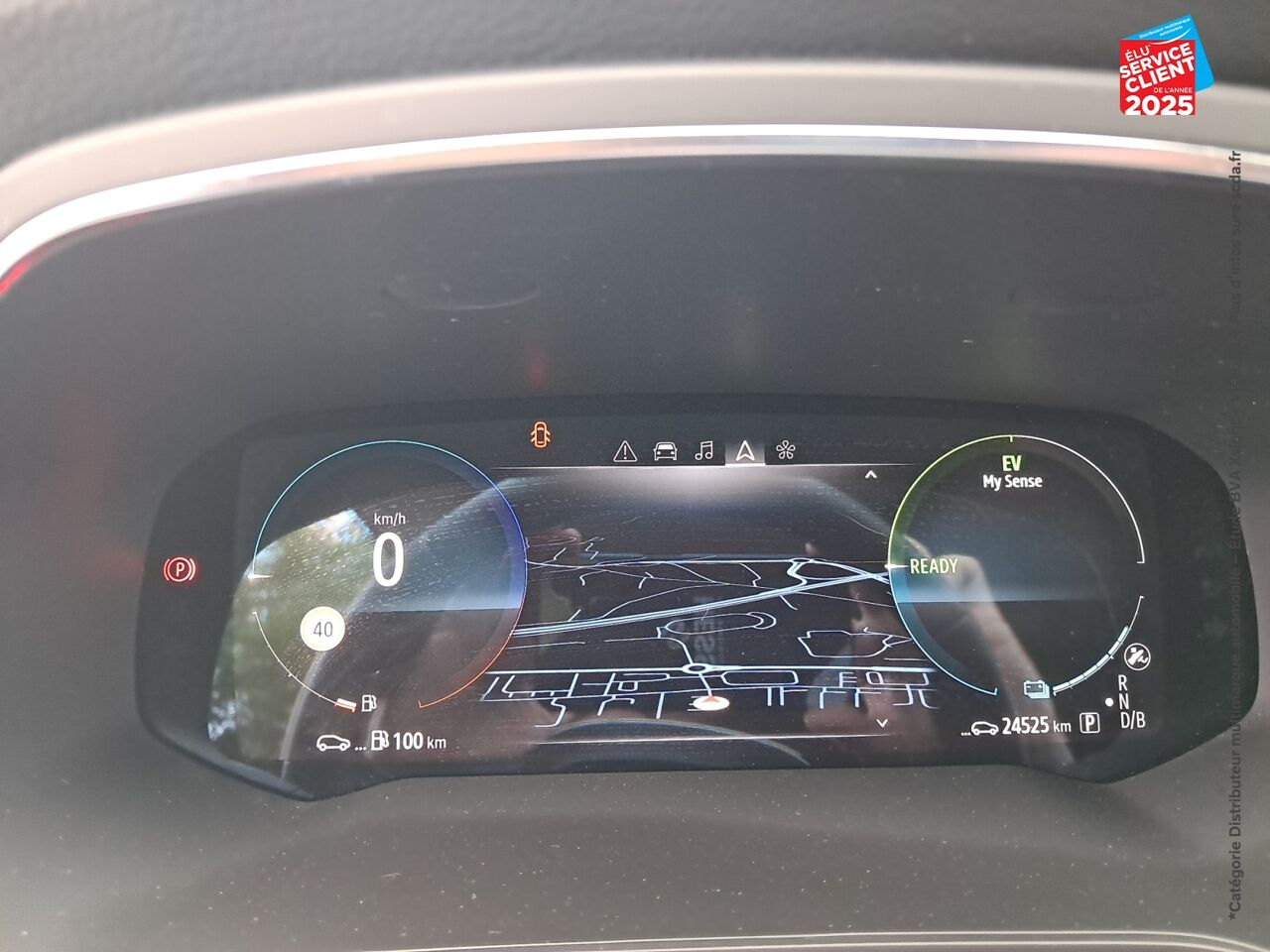 Véhicule d'occasion RENAULT CAPTUR 1.6 E-TECH HYBRIDE 145CH TECHNO chez Toyota Thionville