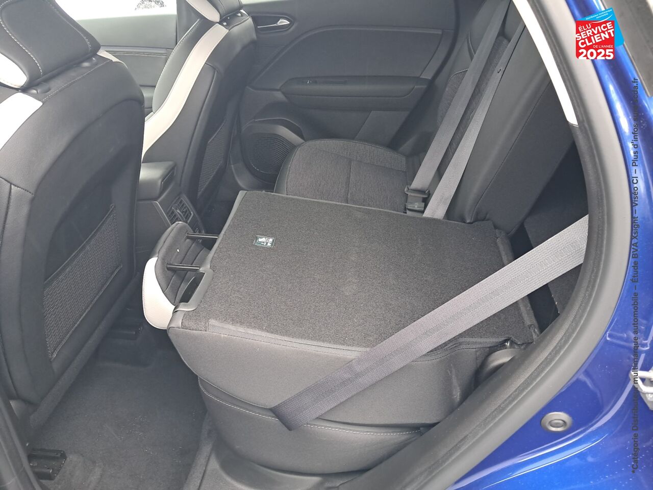 Véhicule d'occasion RENAULT CAPTUR 1.6 E-TECH HYBRIDE 145CH TECHNO chez Toyota Thionville