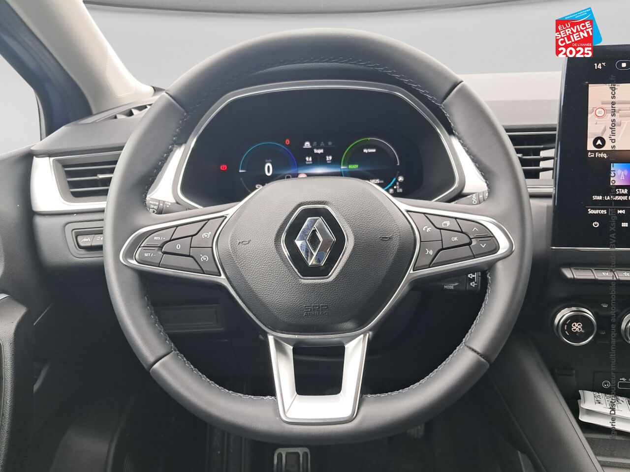 Véhicule d'occasion RENAULT CAPTUR 1.6 E-TECH HYBRIDE 145CH TECHNO chez Toyota Thionville