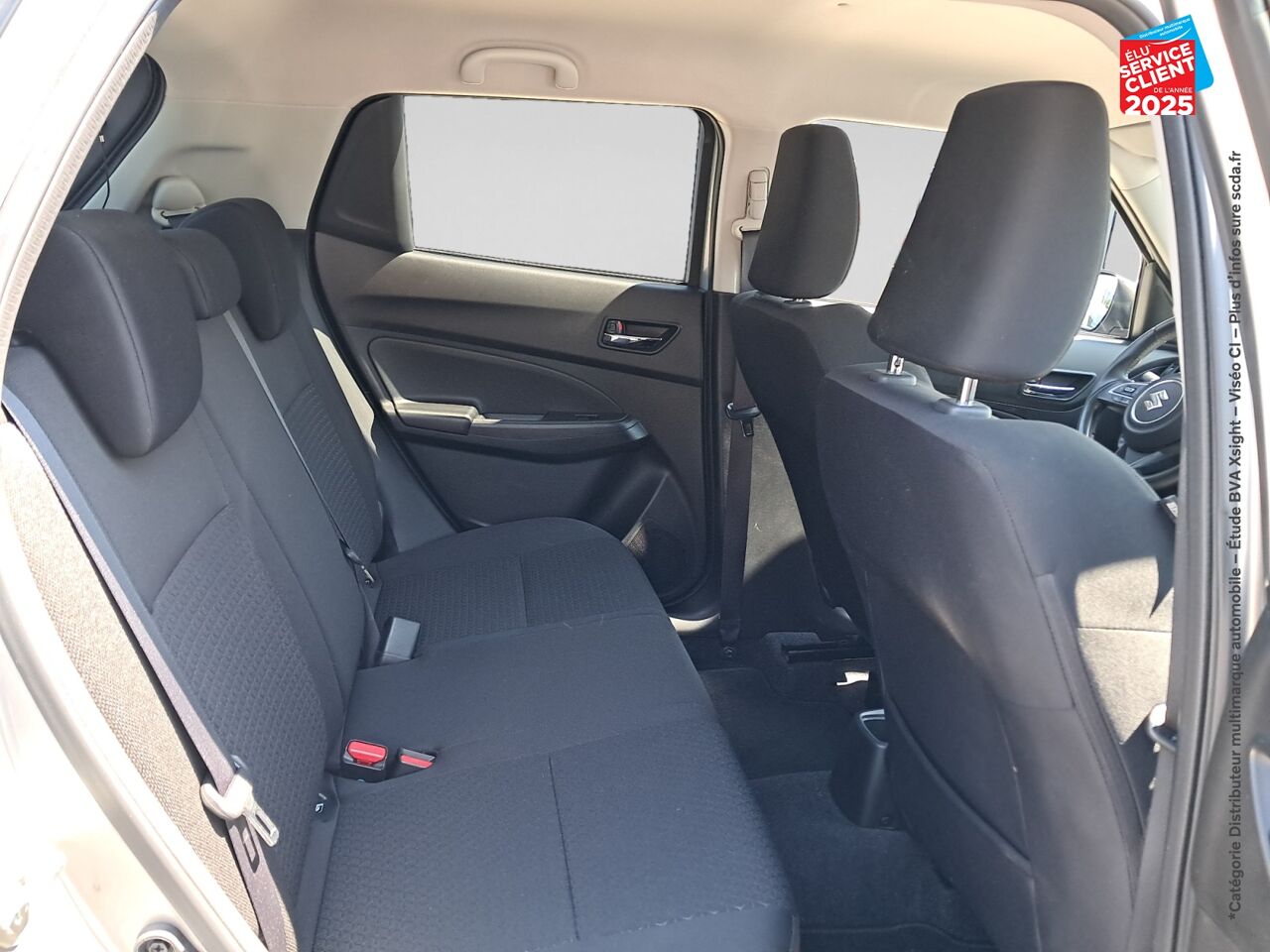 Véhicule d'occasion SUZUKI SWIFT 1.0 BOOSTERJET HYBRID SHVS 111CH PACK EURO6D-T CAMERA chez Renault Saint-Louis